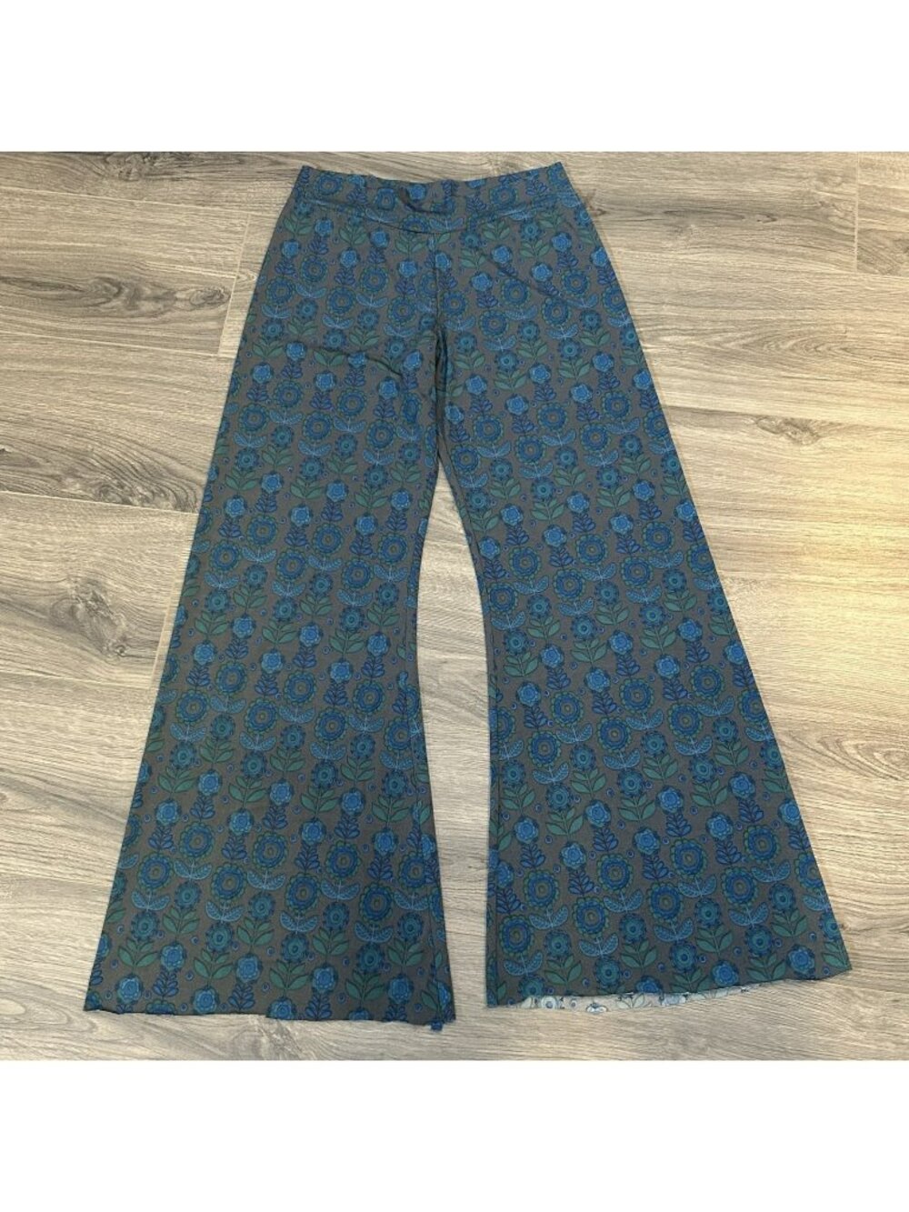 Natural Life Pants Womens M Blue Floral Jersey Wide Leg Sweatpants Boho Stretch